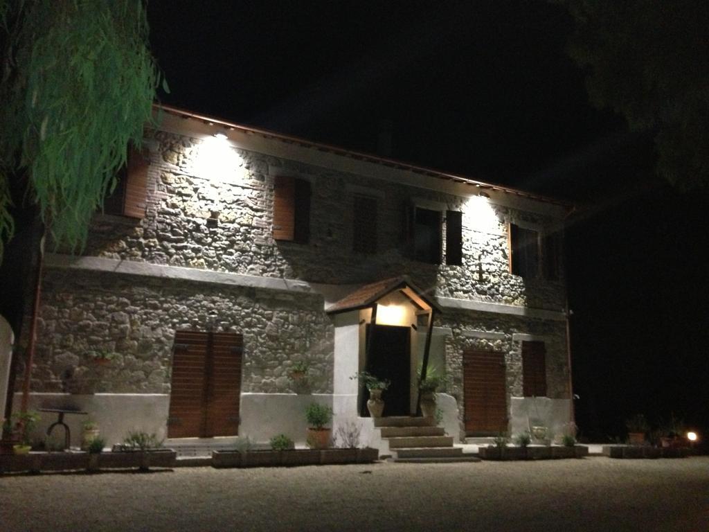 Locanda Villa Naumanni Таркуїнія Екстер'єр фото