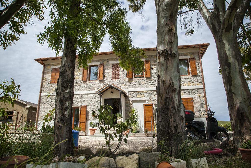 Locanda Villa Naumanni Таркуїнія Екстер'єр фото